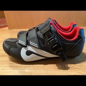 Excellent Condition Peloton Cycling Shoes - 38